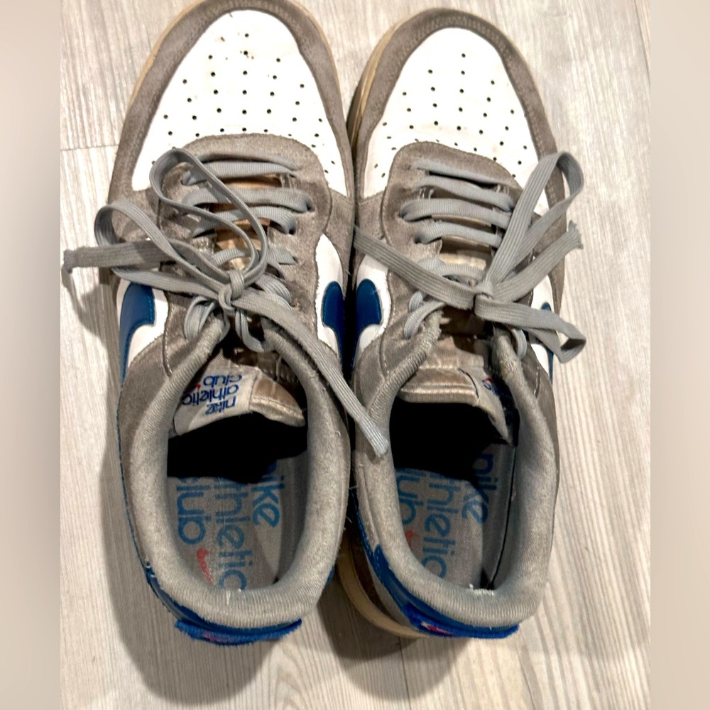 Air Force 1 athletic club